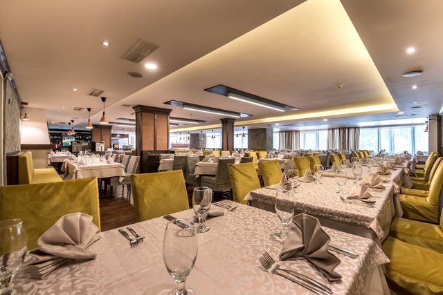 Lion Borovets Hotel - Food and dining